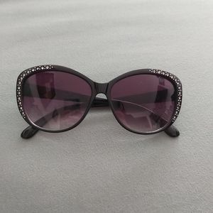 PIRANHA sunglasses with beautiful studs